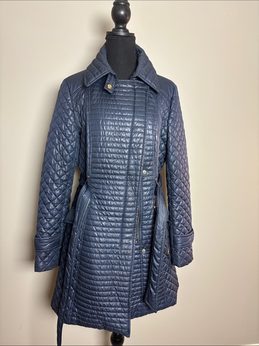 Via Spiga Quilted Navy Puffer Coat
